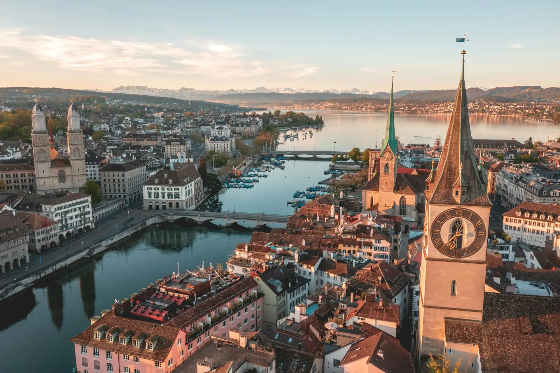 Une vue de Zurich, une ville intéressant pour y ouvrir un compte