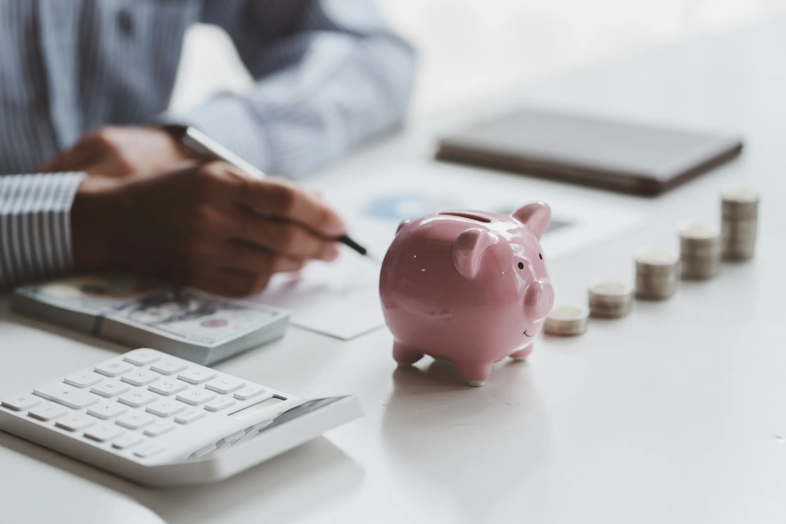 Un investisseur prépare un montage financier pour sa scpi a credit